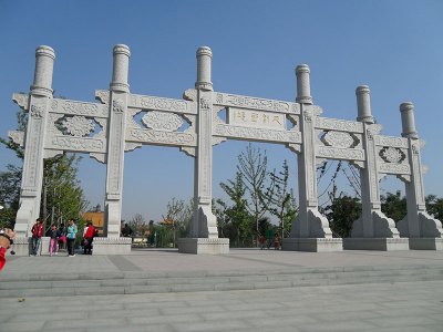花崗巖五門(mén)石牌坊